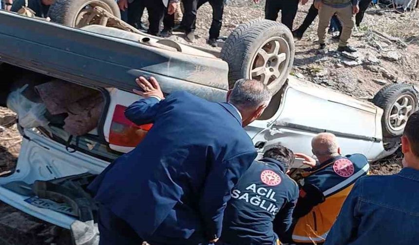 Yüksekova’da otomobil devrildi: 9 yaralı
