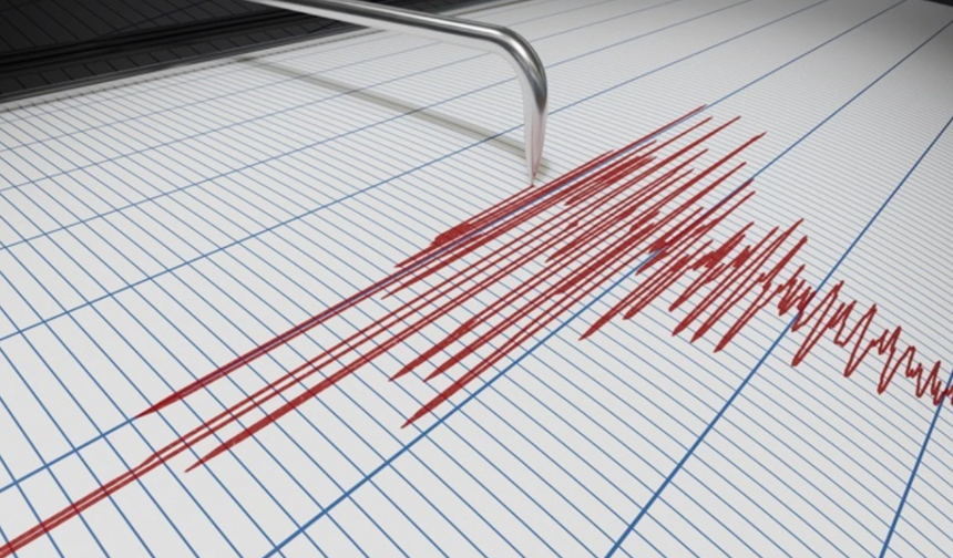 Antalya'da Korkutan Deprem!