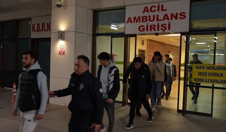 Edirne’de kaçak göçmen operasyonu: Bir insan kaçakcısı ve 8 kaçak göçmen yakalandı