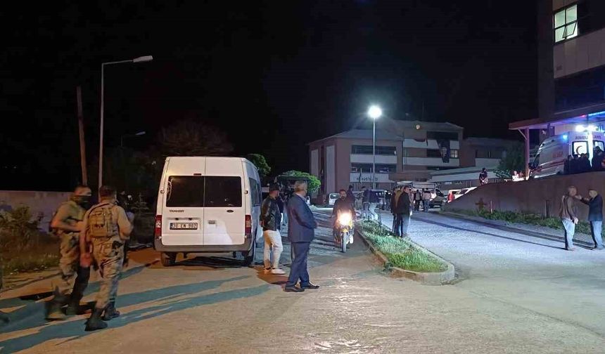 Kağızman’da muhtarlık kavgasında 3 kişi yaralandı