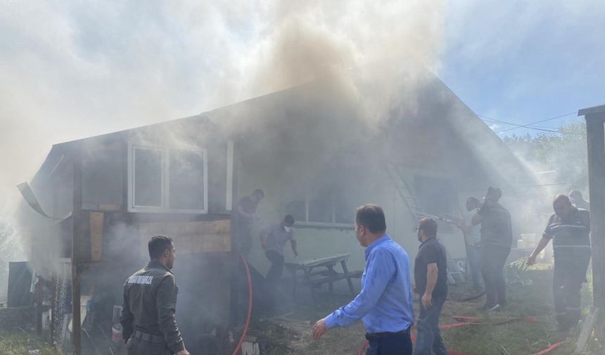 Kastamonu’da çıkan yangında bir ev kullanılamaz hale geldi