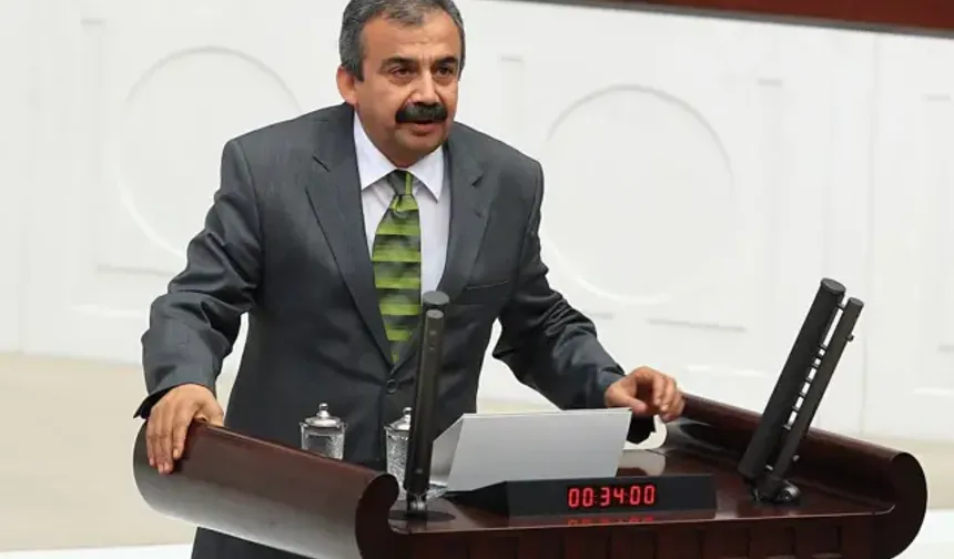 Sırrı Süreyya Önder Yoğun Bakıma Alındı