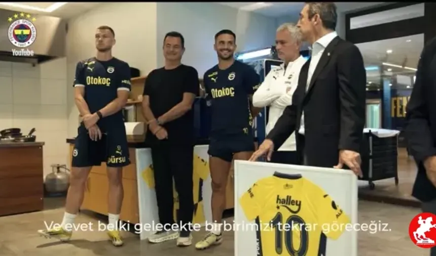 Tadic ve Dzeko’ya Şok Veda! Plaket Töreni Mutfakta Yapıldı, Taraftar Ayakta!