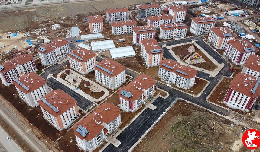 Bakan Kurum: 2025 Sonunda 453 Bin Konut ve İş Yeri Teslim Edilecek