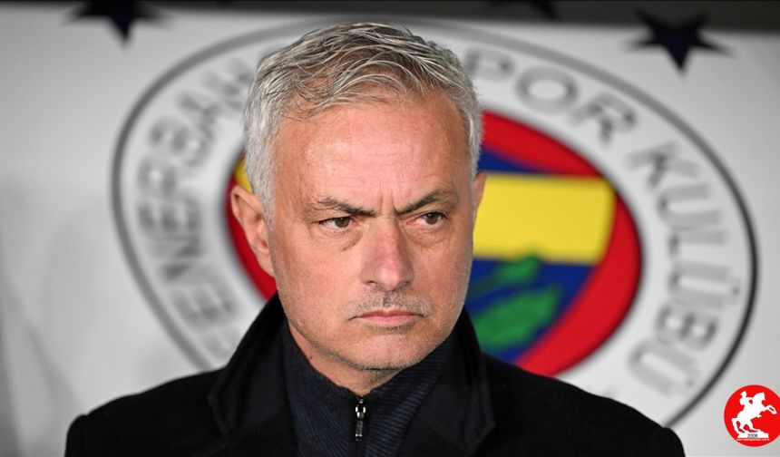Fenerbahçe’de Kriz Büyüyor! Mourinho’ya Rest: "O Kalırsa Biz Gideriz!"
