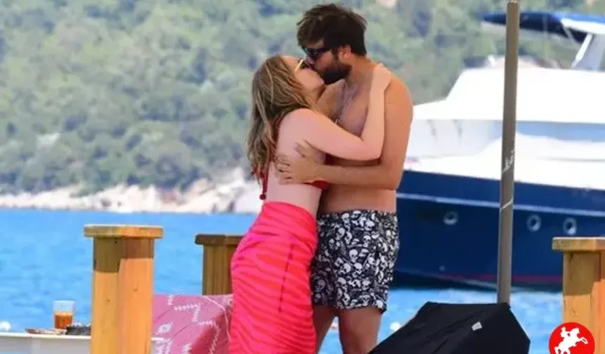 Hayal Köseoğlu’ndan Aşk Dolu Tatil! Plajda Romantik Anlar Kamerada