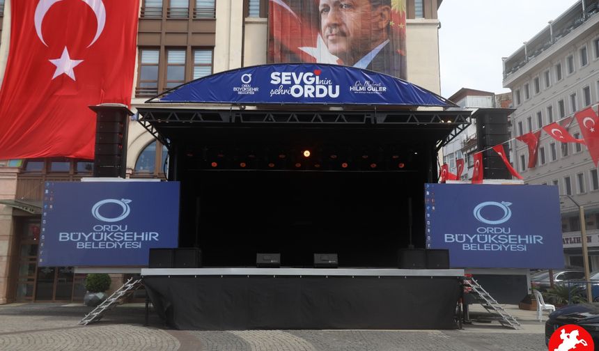 ‘SEVGİ TIRI’ YOLCULUĞA BAŞLIYOR