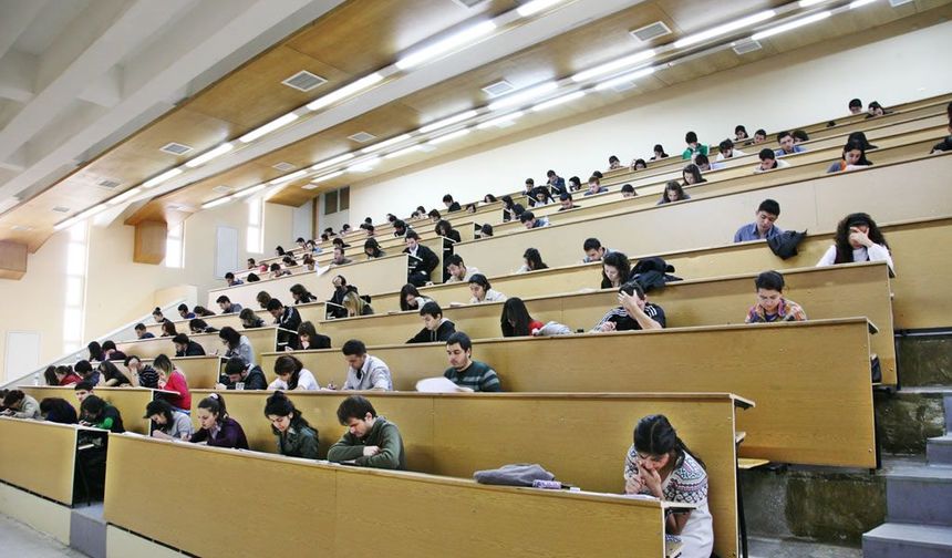 2025 Üniversite Kayıtları Ne Zaman Başlıyor? YÖK Tarihlerini Açıkladı!