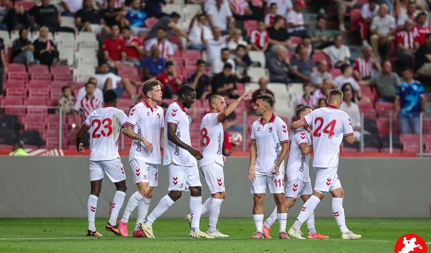 Samsunspor ve Dunkerque Tarihi Maçta Karşılaştı