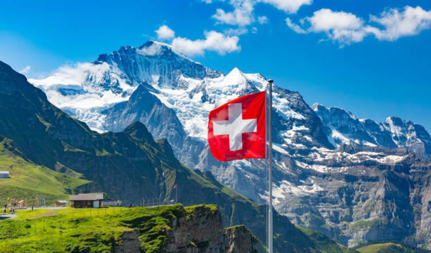 İsviçre Asgari Ücret  Maaşı Nedir? Farklılıklar ve Yaşam Maliyeti