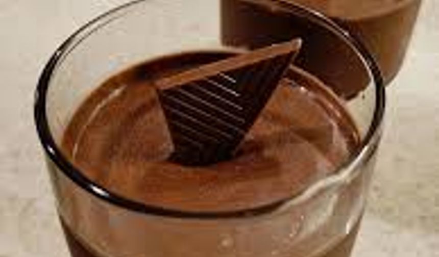 Sosyal Medyada Olay Olan 4 Malzemeli Tatlı: Pişmeden Hazırlanan Pratik Puding