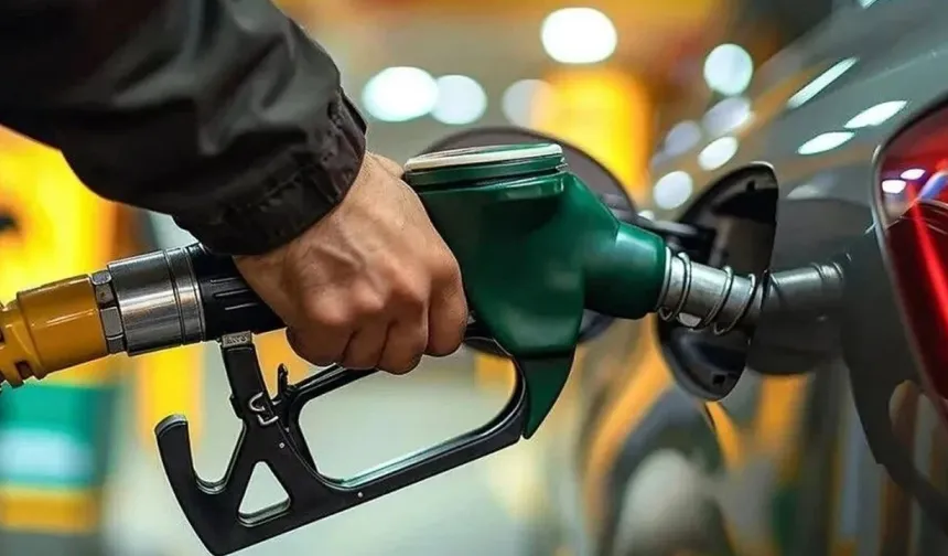 Depo Doldurmak Lüks Oldu – Benzine Yeni Zam Yolda, Tabelalar Yine Değişiyor