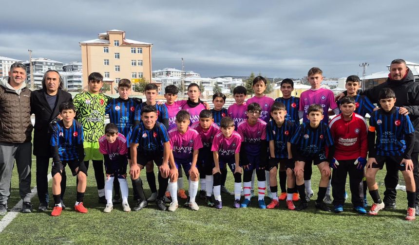 BAŞKAN AYDOĞMUŞ'TAN BAKANLIK VE TFF'YE ÇAĞRI: "YOZGATLI GENÇLERİ KADERİNE TERK ETMEYİN!"