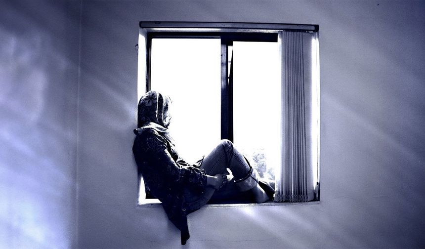 Yalnızlık Psikolojisi: Yalnız Hissetmenin Sebepleri Neler?