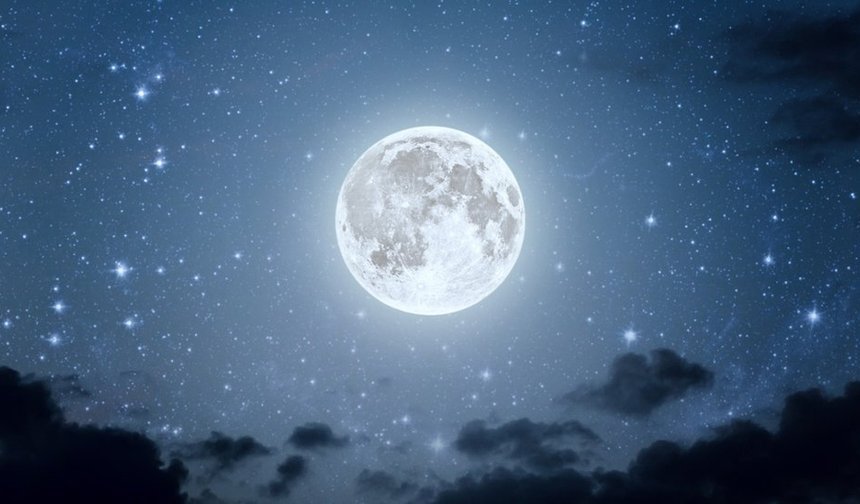 Ay’ın Görünmeyen Yüzü: Neden Ayın Sürekli Aynı Yüzünü Görüyoruz?