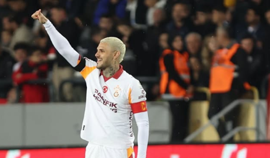 Icardi’nin Sevgilisi Golden Sonra Paylaştı: Yüzün Gülünce Güneş Doğarya..