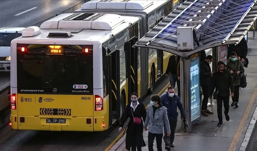 İstanbul'da Toplu Taşımaya Yüzde 10 Zam: İşte Yeni Otobüs, Metro, Metrobüs ve Taksi Ücretleri