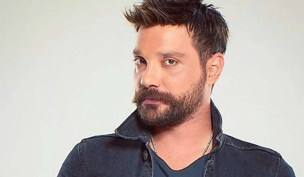 Oguzhan Ugur