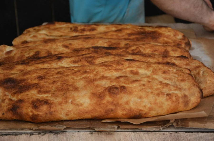 Afyon Tahinli Pide