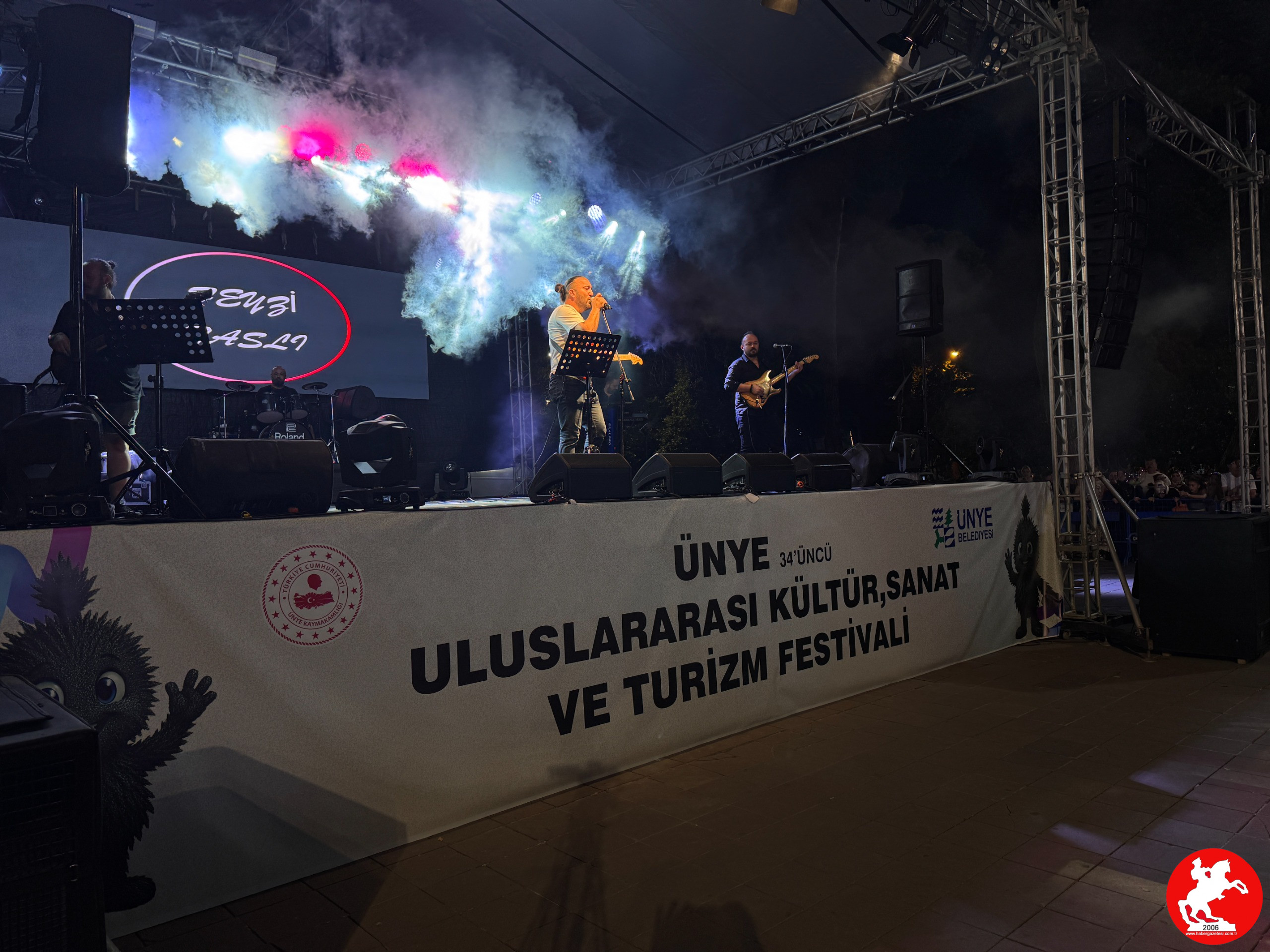 Ünye Festivali Coşkusu: Şura ile Unutulmaz Bir Açılış Gecesi!