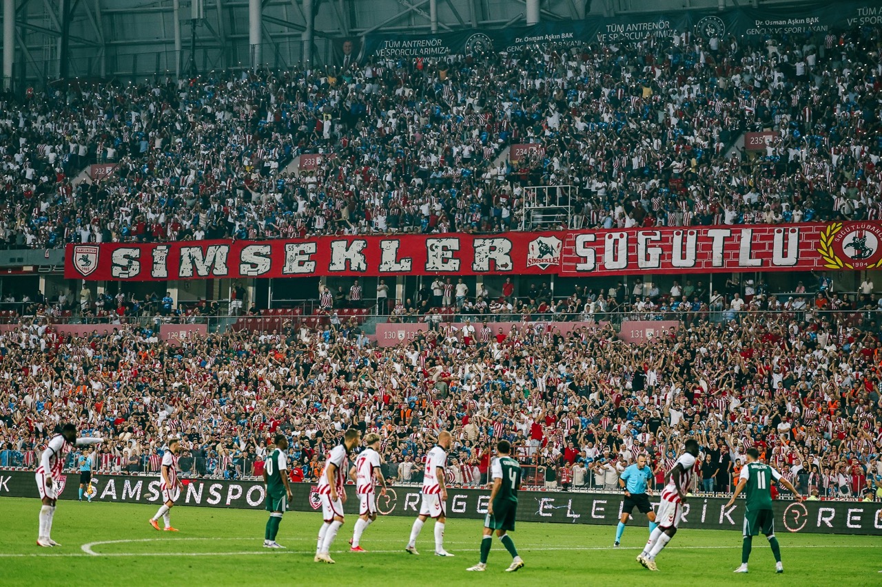 Büyük Gzdzxivwaaaxxcm