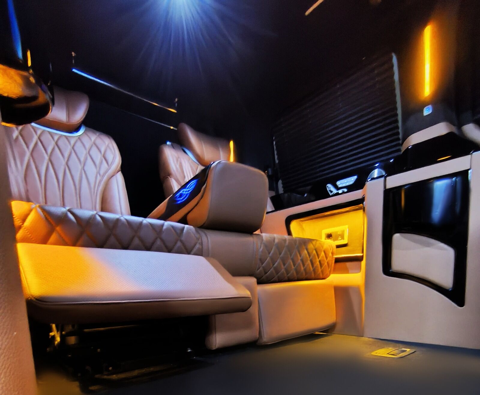 73180B8E 77C4 4D27 Bc06 Bf28D229Cddc