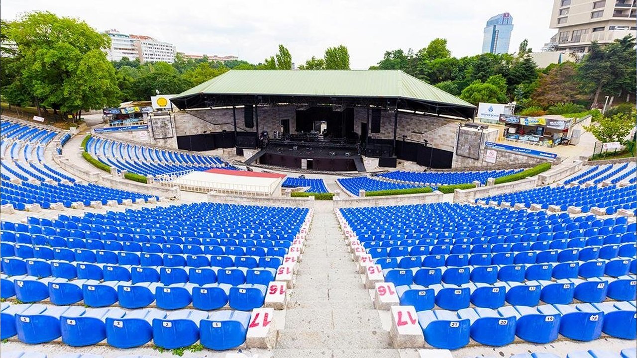 Harbiye Cemil Topuzlu Açıkhava Galeri2